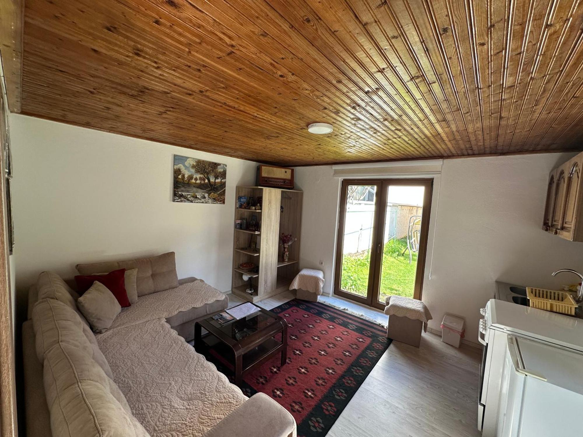 Gjakova Garden Guesthouse מראה חיצוני תמונה